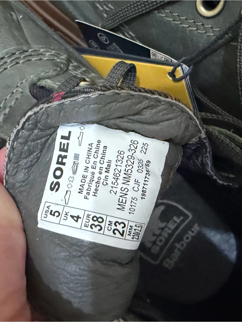 Sorel + Barbour DAYSTORM HORIZON™ leather and GORE-TEX ankle boots NWT